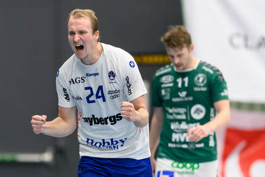 Hallbys Jesper Järlfors jublar