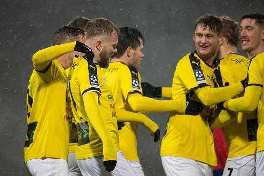 Lunds Victor Wernersson jublar efter 1-0 målet