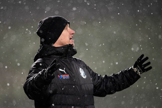 Lunds tränare Stefan Jansson agerar