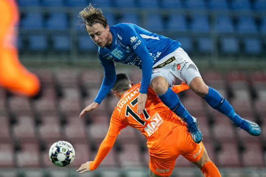 Norrbys Robin Strömberg och AFC Eskilstunas Ismet Lushaku