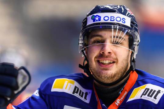 Växjös Hardy Häman Aktell jublar