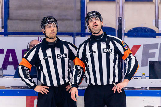 Domare Andreas Harnebring och Domare Richard Magnusson