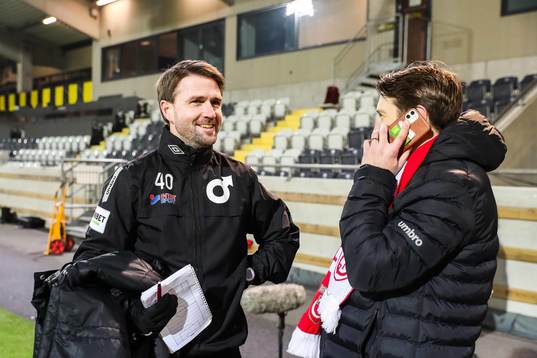 Degerfors tränare Tobias Solberg jublar över avancemanget