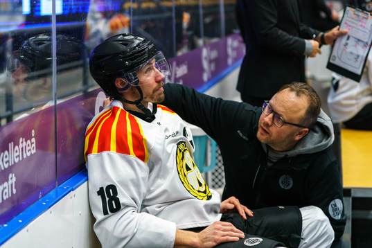 Brynäs Anton Rödin har ont