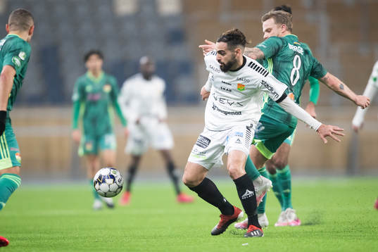 GAIS Mervan Celik och Dalkurds Emil Berger 