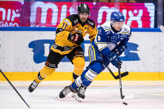 Luleås Petter Emanuelsson och Leksands Patrik Zackrisson