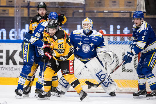 Luleås Chris Desousa och Leksands Nils Åman och Calle