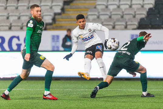 Örebros Romain Gall