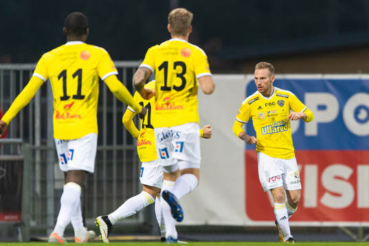 Falkenbergs Tobias Englund jublar