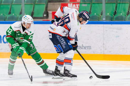Rögles Nils Höglander och Växjös Marcus Sylvegård