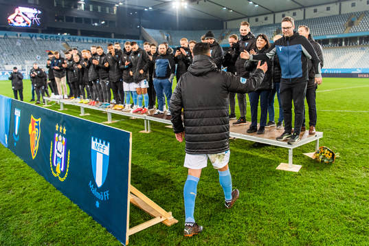 Malmö FFs Behrang Safari hyllas