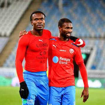 Helsingborgs Joseph Ceesay och Mohammed Abubakari jublar