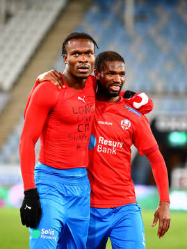 Helsingborgs Joseph Ceesay och Mohammed Abubakari jublar