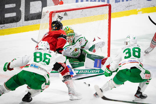 Rögles målvakt Christoffer Rifalk och Luleås Isac