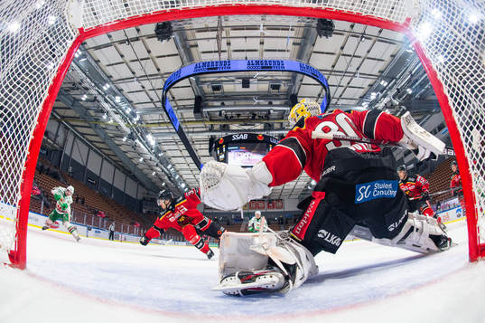 Rögles Nils Höglander sätter 3-0