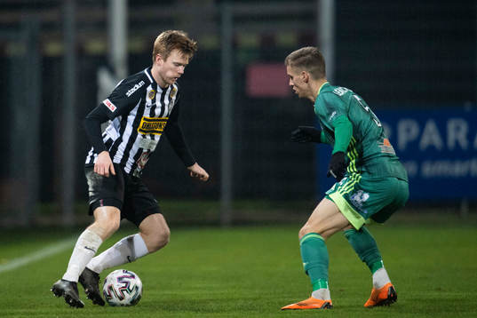 Landskronas Dennis Olofsson och Dalkurds Samuel Leach Holm