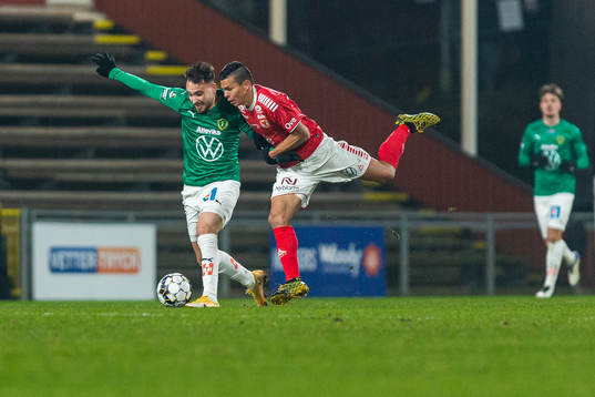Jönköpings Dzenis Kozica och Kalmars Romario Pereira