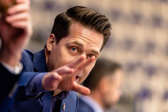 Växjös tränare Sam Hallam