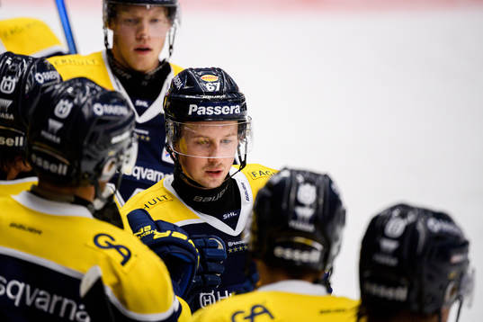 s Christoffer Törngren jublar