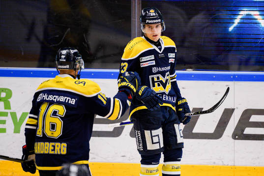s Lias Andersson jublar