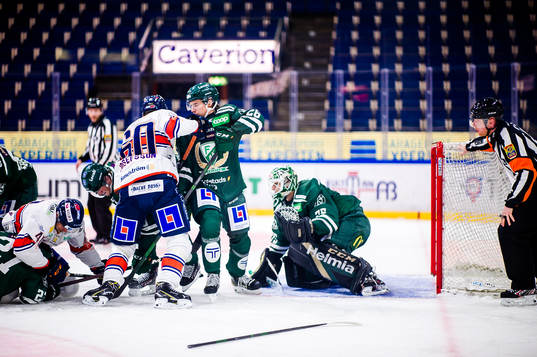 Växjös Erik Josefsson och Färjestads Joel Nyström i