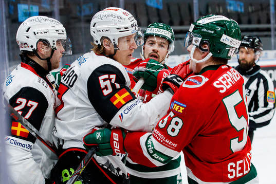 Malmö Redhawks Ponthus Westerholm och Emil Sylvegård i