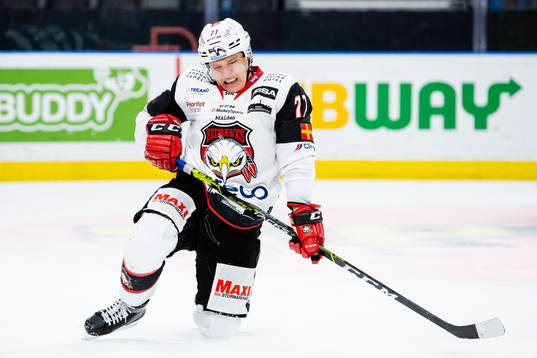 Malmö Redhawks Jan-Mikael Järvinen grimaserar