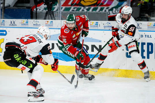 Frölundas Stefan Elliot i en kamp mot Malmö Redhawks