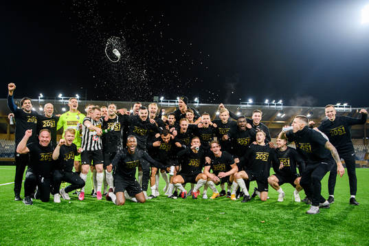 Landskronas spelare jublar