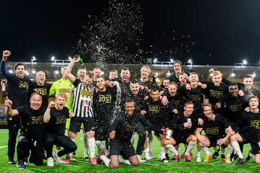 Landskronas spelare jublar