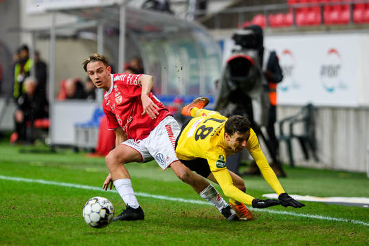 Kalmars Isak Magnusson och Jönköpings Jetmir Haliti
