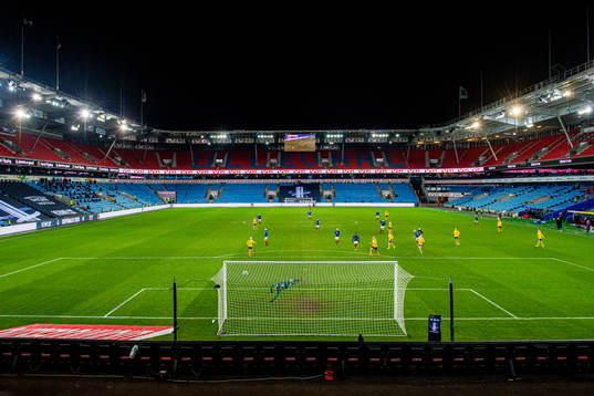 General view of Ullevaal Stadion as Marie Dølvik Markussen