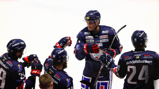 Linköpings Henrik Törnqvist jublar