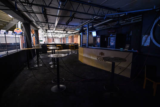 En stängd bar på Hovet