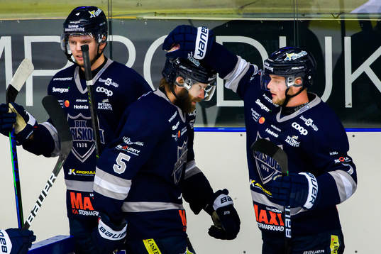 Karlskogas Alexander Leandersson, Johan Larsson  och Axel