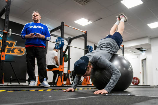 Fystränare Lars ”Mascot” Ahlqvist och Los Angeles