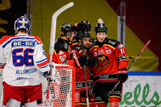 Luleås Chris Desousa jublar