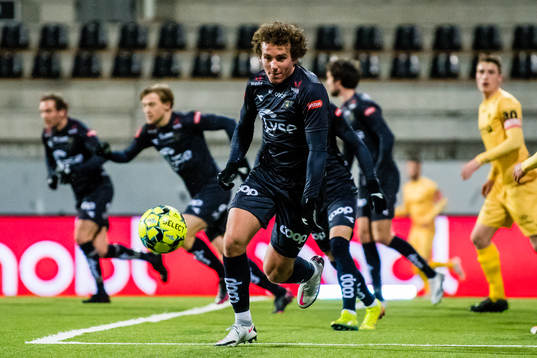 Joe Zen Robert Bell of Viking