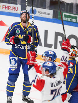 Klas Dahlbeck of Sweden looks dejected