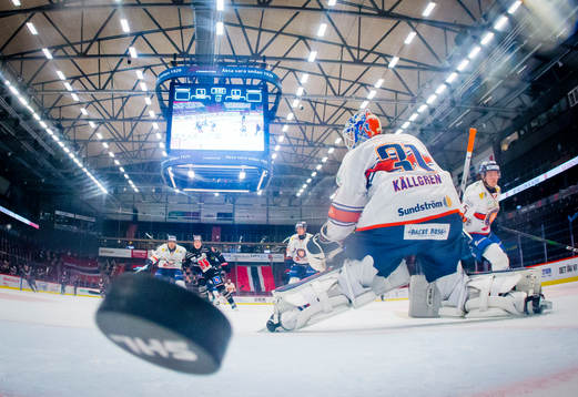 Örebros Daniel Muzito Bagenda gör 2-1 på Växjös