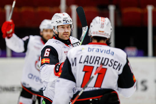 Malmö Redhawks Patrik Hersley jublar