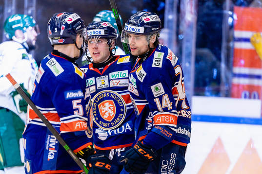 Växjös Jack Drury och Emil Pettersson jublar