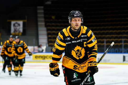 Skellefteås Oscar Möller jublar