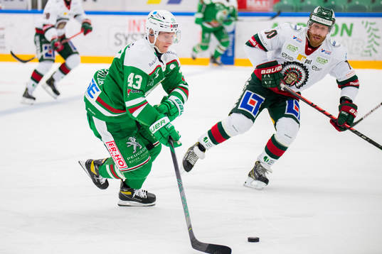 Rögles Olli Palola och Frölundas Jens Olsson
