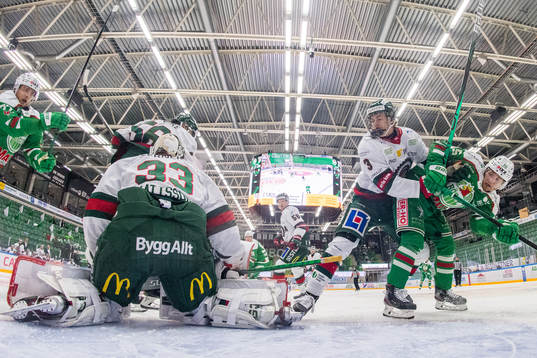 Rögles Daniel Zaar och Simon Ryfors oroar mot Frölundas