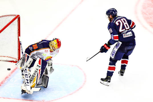 Mål 2-1 av Linköpings Jaakko Rissanen förbi Djurgårdens