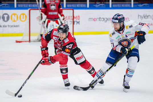 Malmö Redhawks Christoffer Forsberg och Växjös Robert
