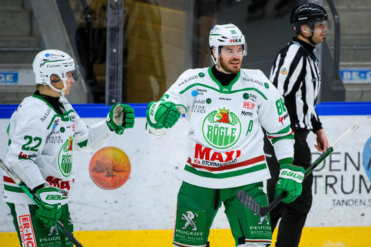 Rögles Eric Gelinas jublar