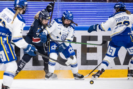 Linköpings Moa Wernblom och Leksands Moa Viklund