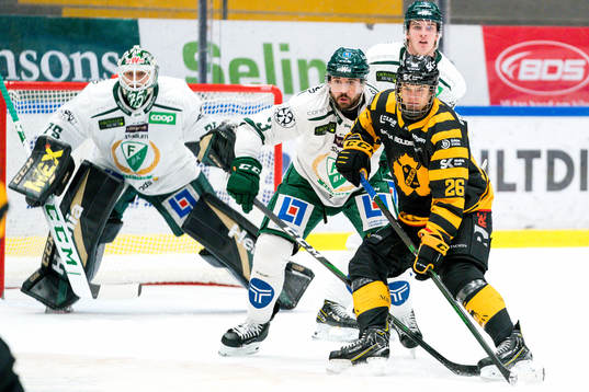 Skellefteås Simon Robertsson och Färjestads Jens Westin